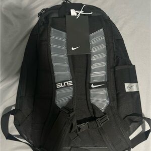 nike elite pro backpack black and silver